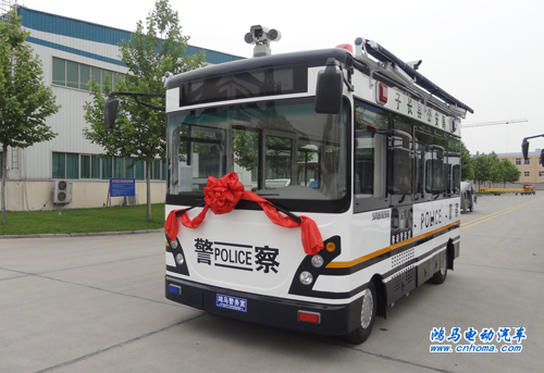 陜西子長縣鴻馬流動警務室發(fā)車——確保社會治安平穩(wěn)大局