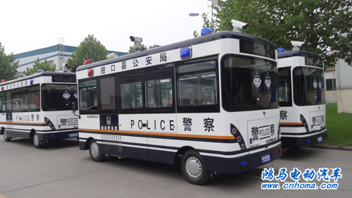 內(nèi)蒙古磴口鴻馬流動(dòng)警務(wù)室發(fā)車——打擊犯罪 服務(wù)群眾 提高管理