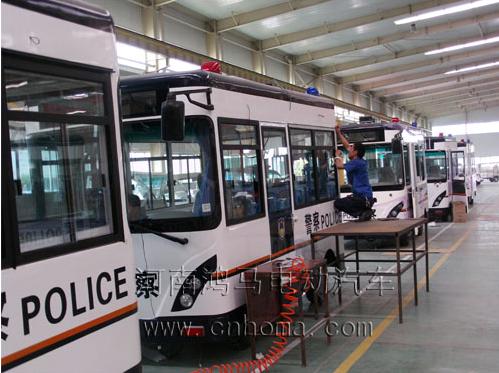 ���R����(d��ng)����(w��)���b��܇�g