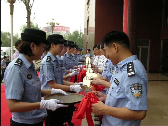 流動(dòng)警務(wù)室發(fā)車(chē)儀式 m.kapadigitalmedia.com