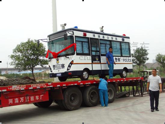 新疆流動警務室鴻馬電動汽車制造