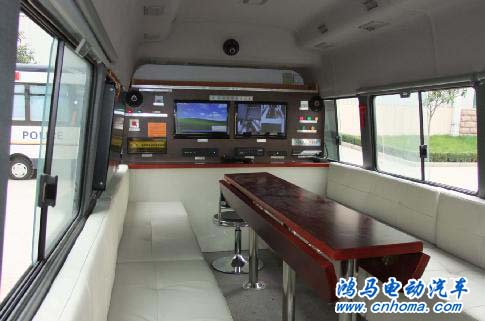 鴻馬電動(dòng)汽車流動(dòng)問訪車